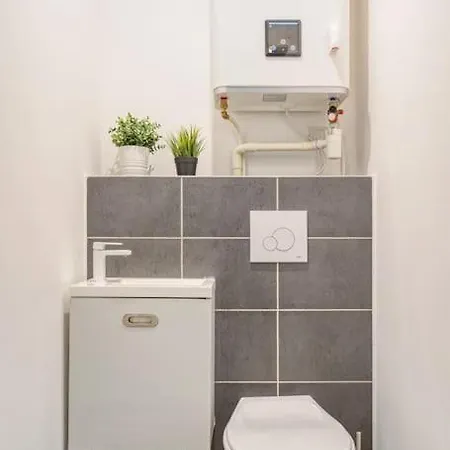 Apartment T2 Duplex Avec Confort Villeurbanne